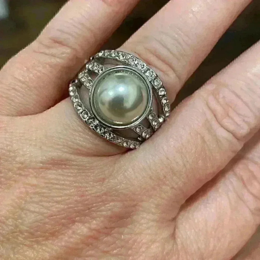 Silver stretch ring